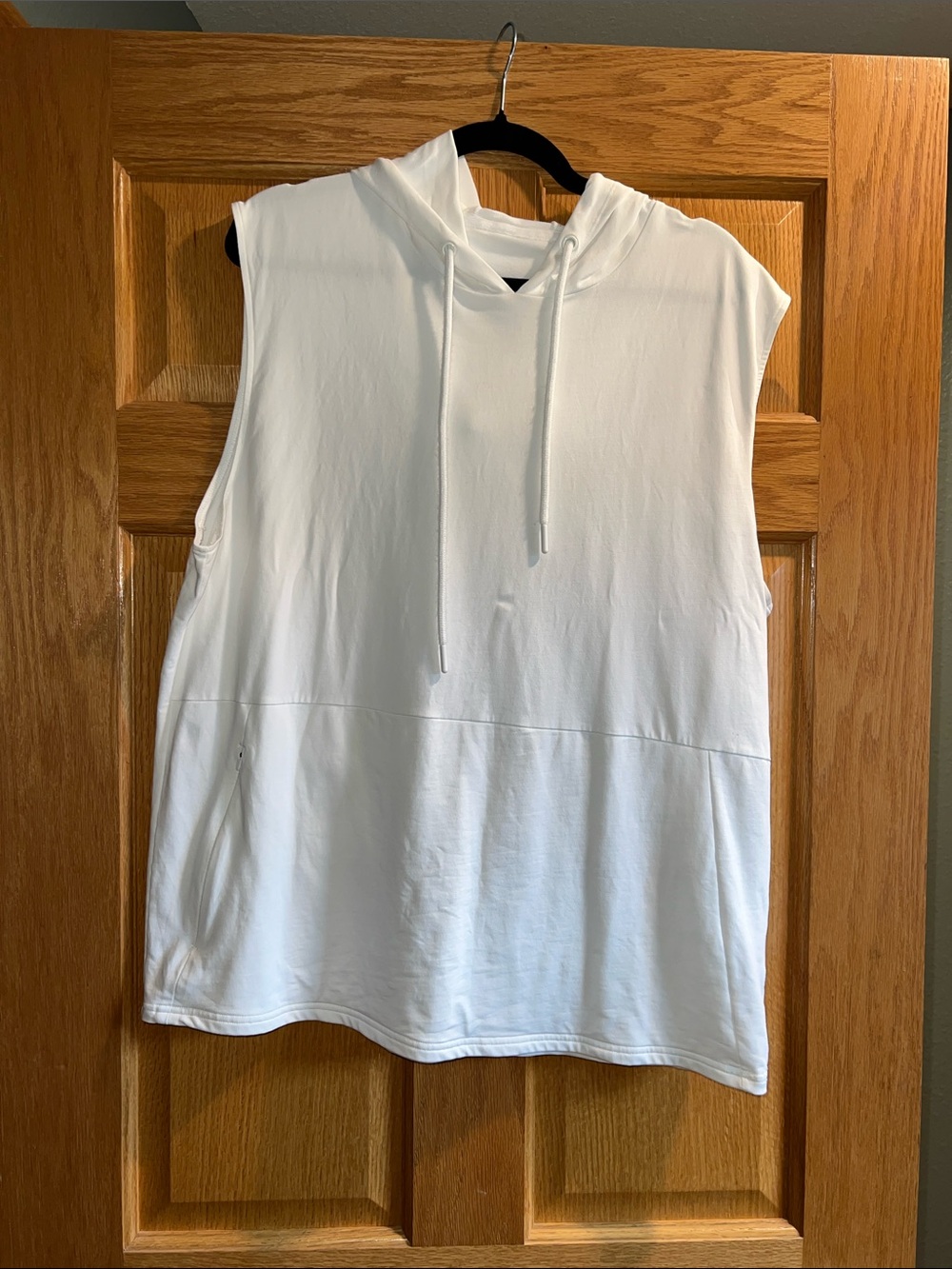 ZYIA White Sleeveless Hooded Tank
